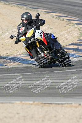 media/Dec-01-2025-Moto Forza (Mon) [[2daa91e15f]]/2-Intermediate Group/Session 2 (Turns 9 and 10)/